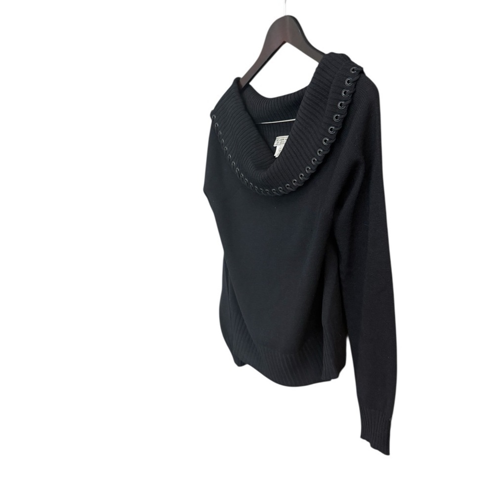 St. John Sport L very good vintage condition Black V-Neck Sweater Elegant Knit